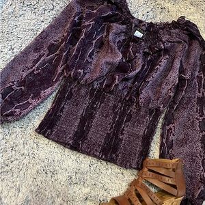 Venus size 6 trendy crop